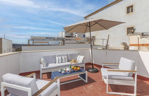 Peniscola Old Town House | Wonderful private villa for 12 guests with WIFI, TV, terrace and parking