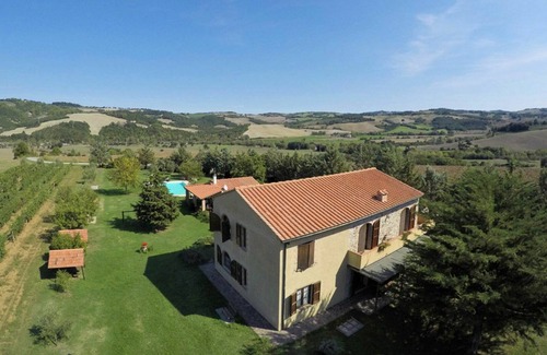 Pomarance Villa | Wonderful private villa for 20 guests with private pool, WIFI, TV, terrace and panoramic view