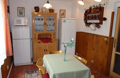 Plavsko Villa | Wonderful private villa for 8 people with TV, pets allowed and parking