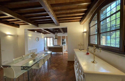 Certaldo Villa | Wonderful private villa with hot tub, WIFI, A/C, private pool, TV, patio, close to San Gimignano