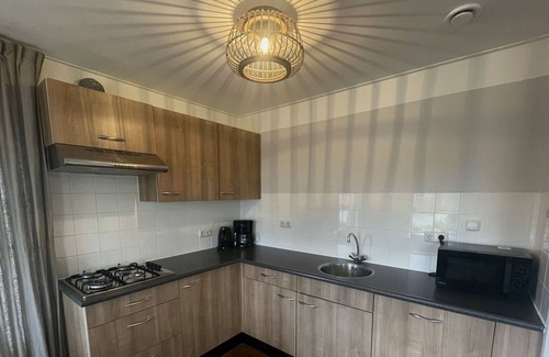 Bant House | Wonderful private villa for 6 guests with WIFI, TV, pets allowed and parking