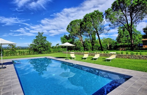Le Piazze Villa | Wonderful private villa with A/C, private pool, WIFI, TV, panoramic view, parking, close to Arezzo