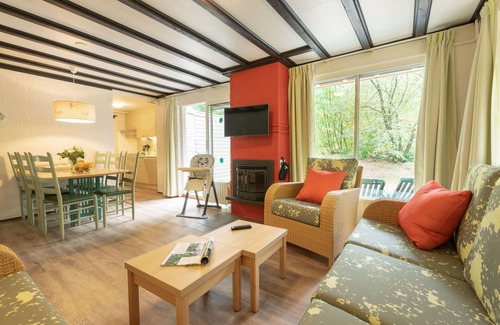 America House | Wonderful private villa for 6 guests with pool, WIFI, TV, terrace and parking
