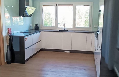 Esposende Villa | Wonderful private villa for 6 guests with private pool, WIFI, TV, patio, panoramic view and park.