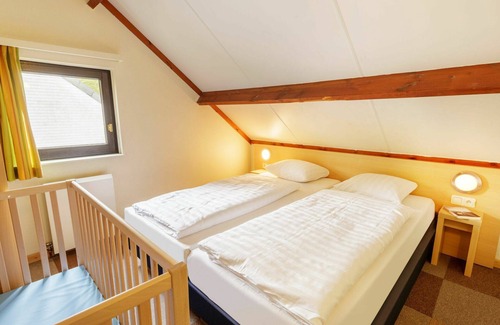 Rauw House | Wonderful private villa for 5 people with WIFI, pool, TV, terrace and parking