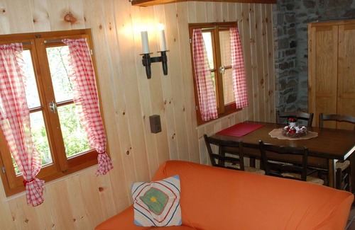 Semione House | Wonderful private villa for 2 people with TV, patio, pets allowed and panoramic view