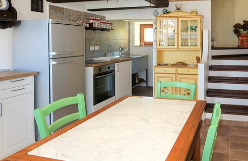 Piea House | Wonderful private villa for 4 guests with A/C, WIFI, TV, patio, pets allowed and parking