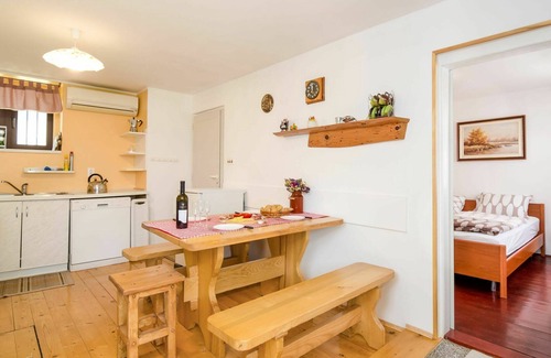 Lic House | Wonderful private villa for 4 people with A/C, private pool, WIFI, TV, pets allowed and parking