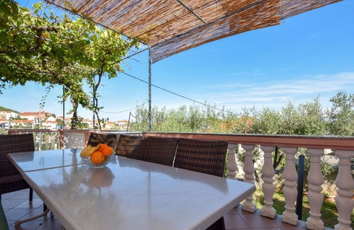 Kali House | Wonderful private villa for 10 people with A/C, WIFI, TV, terrace, pets allowed and parking