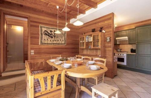 Madesimo House | Wonderful private villa for 7 guests with WIFI, TV and pets allowed