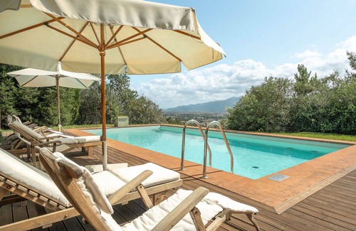 Lucca Villa | Wonderful private villa with A/C, private pool, WIFI, TV, veranda and panoramic view, close to L.