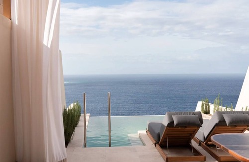 Oia Villa | Wonderful Santorini Suite | 1 Bedroom | Majestic Suite | Private Veranda with.