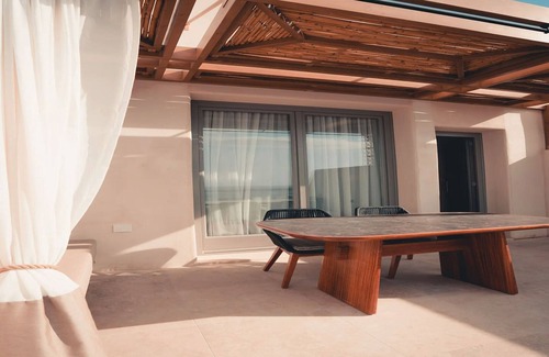 Oia Villa | Wonderful Santorini Suite | 1 Bedroom | Majestic Suite | Private Veranda with.