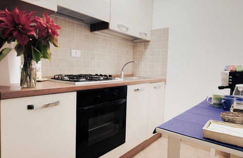 Santa Marinella Apartment | Wonderful studio apartment a stone's throw from the Castrum Novum excavations and 150 mt from the sea.
