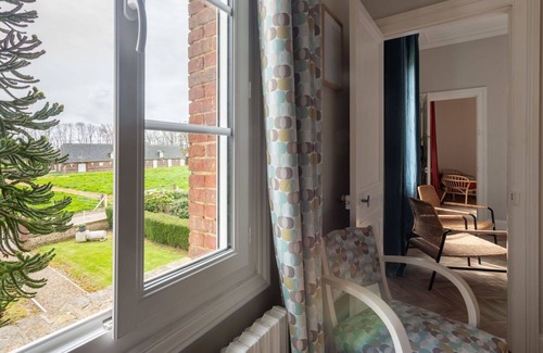 Valmont House | Wonderful villa for 6 guests with WIFI, TV and pets allowed