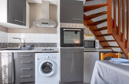 Saint-Hippolyte House | Wonderful villa for 4 guests with WIFI, TV and parking