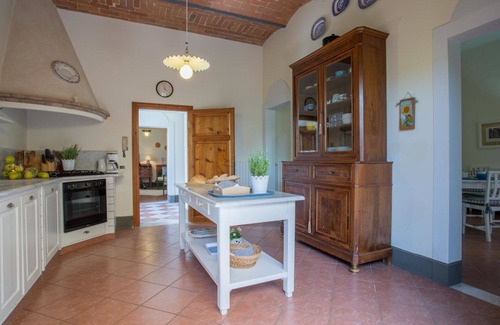 Peccioli Villa | Wonderful Villa for 11 People with private pool