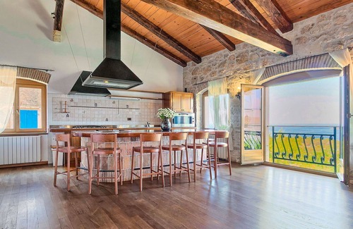 Vrsar House | Wonderful villa for 6 people with A/C, WIFI, TV, pets allowed and parking