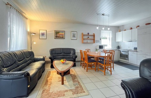 Fonyodliget House | Wonderful villa for 7 guests with WIFI, TV, patio and parking