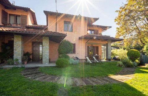 Narzole House | Wonderful villa for 8 people with A/C, hot tub, WIFI, private pool, TV, terrace and parking