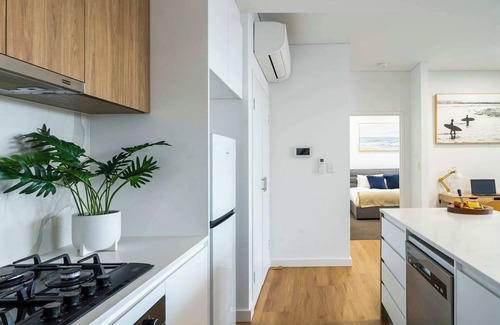 Wollongong CBD Apartment | Wonderful Wollongong with Parking
