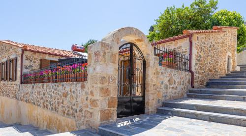 Tsikalaria Apartment | Wood and Stone