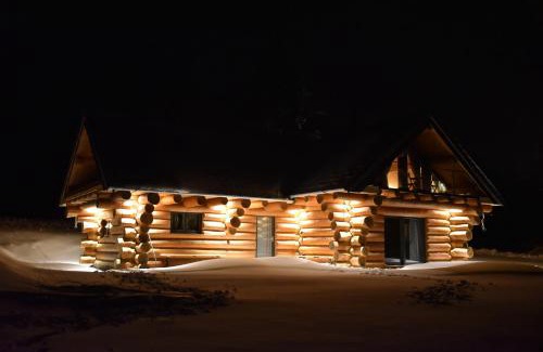 Yssingeaux Ski Chalet | Wood log chalet