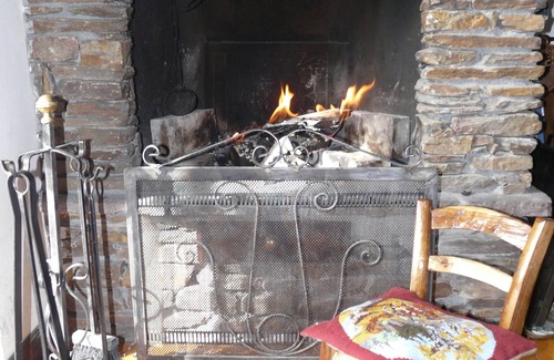 Temu Apartment | WOODEN BRIDGE - TEMU '- LOMBARDY - ITALY: TWO-ROOM APARTMENT WITH SPLENDID VIEW