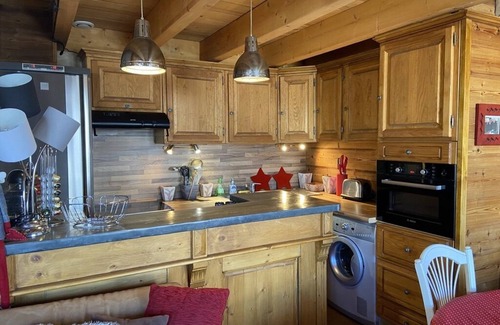 Isola Ski Chalet | Wooden CHALET 6 pers, panoramic terrace south-west - ski in ski out - quiet