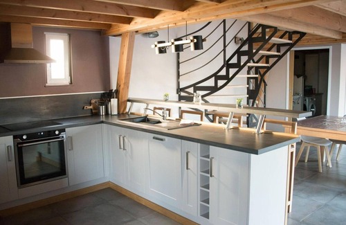 Hasnon Cottage | Wooden Chalet with Private Garden, Hot Tub, and Parking in Charming Village