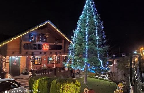 Dirfys-Messapia Ski Chalet | Wooden cottage with private pool near to sea