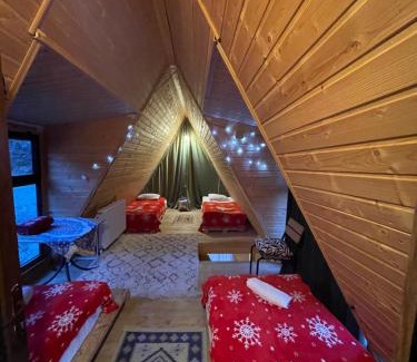 Bagvdanari Cabin | Wooden Huts In Mestia