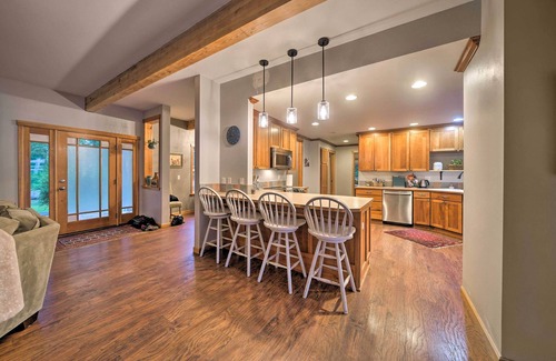 Woodinville House | Woodinville Home w/ Furnished Deck & Fire Pit