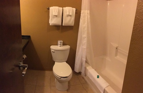 Tazewell Cabin | Woodlake Lodge Golf and Country Club
