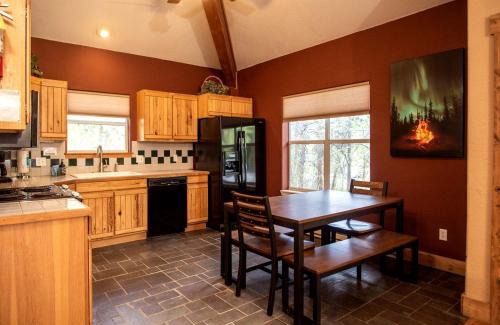 Salida House | Woodland Camping Cabin for Biking near Arkansas Hills Trail in Colorado