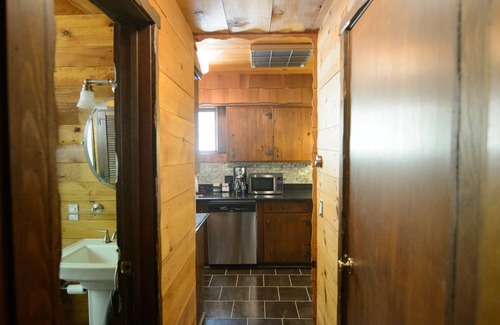 Boiceville Cabin | Woodland Cozy Cabin Catskills