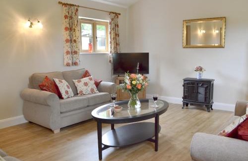 Billingshurst House | Woodlands Dairy Cottage