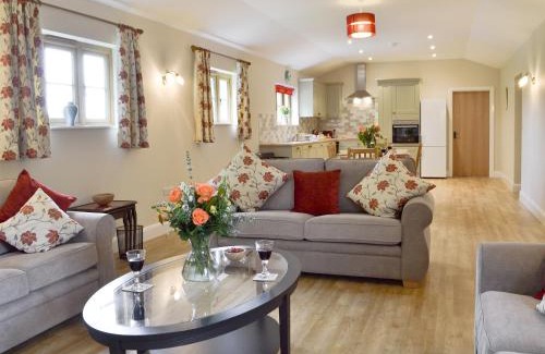 Billingshurst House | Woodlands Dairy Cottage