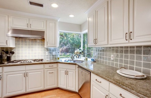 Grogan's Mill House | Woodlands Escape: 3BR Texas Retreat w/Forest View