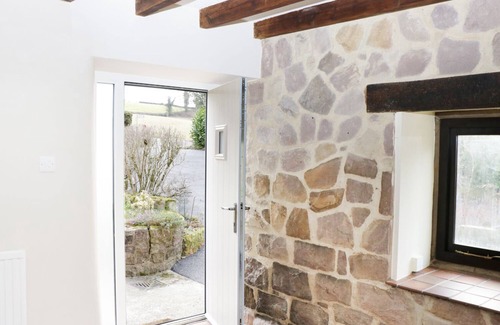 Hulland Ward Cottage | WOODLANDS FARM, family friendly, with open fire in Hulland Ward