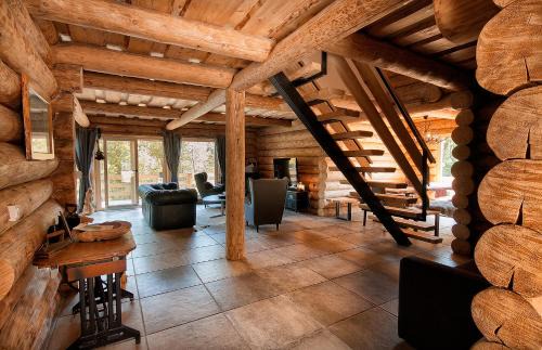 Dreznik Grad Ski Chalet | WOODS LODGE PLITVICE LAKES
