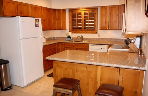 Warrior's Mark Condo | Woods Manor #302-A: Mountain Chic - Close to Main Street - Free Shuttle