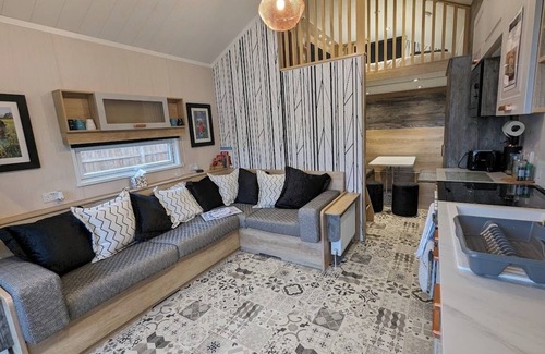 West Malling Cabin | Woods Meadow Glamping