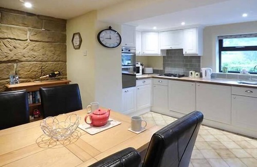 Tansley Cottage | WOODS VIEW COTTAGE, pet friendly, with open fire in Tansley