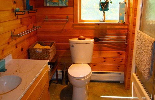 Beebe Plain Bed & Breakfast | Woodside Room B&B, sleeps 2