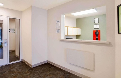 Greenbrier West Hotel | WoodSpring Suites Chesapeake-Norfolk South