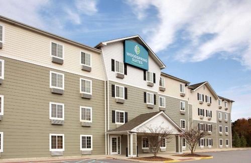 Greenbrier West Hotel | WoodSpring Suites Chesapeake-Norfolk South