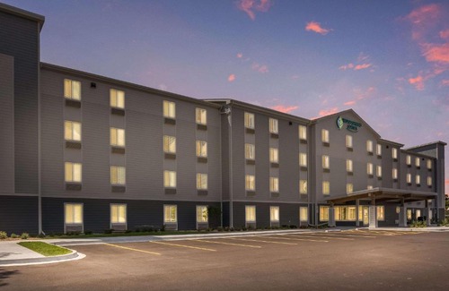 Burbank Hotel | WoodSpring Suites Chicago Midway