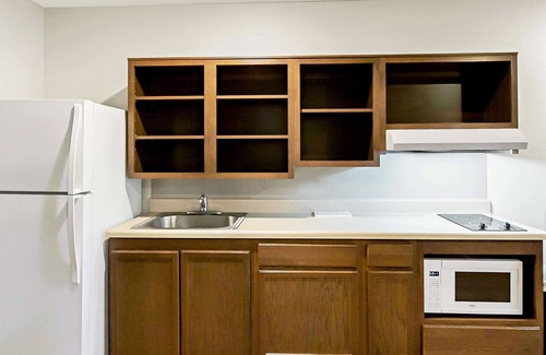 Sparks Hotel | WoodSpring Suites Reno Sparks