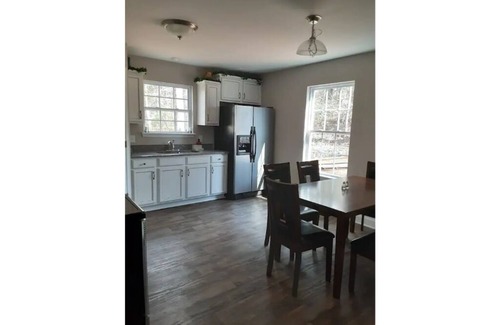 Morganton Cottage | Woodsy cottage next to Lake James
